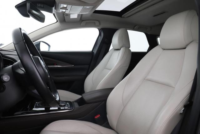 Mazda Cx-30 image 6