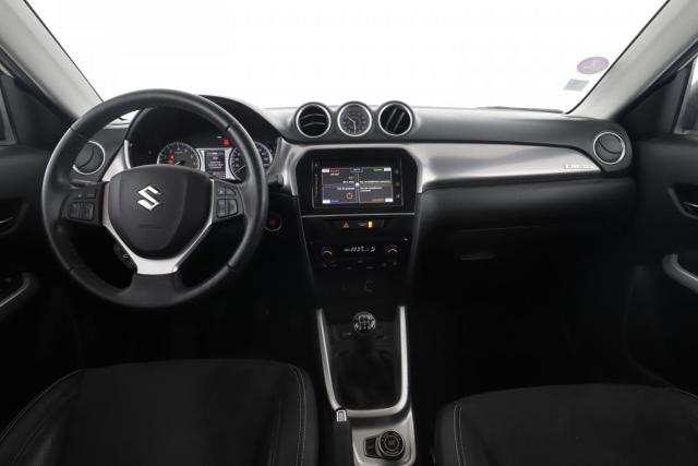 Suzuki Vitara image 1