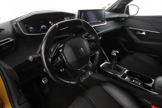 Peugeot 208 image 3