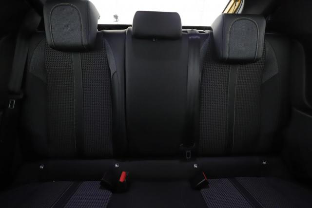 Peugeot 208 image 7
