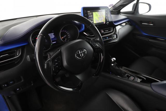 Toyota C-Hr image 2