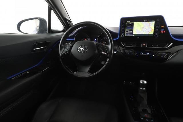 Toyota C-Hr image 1