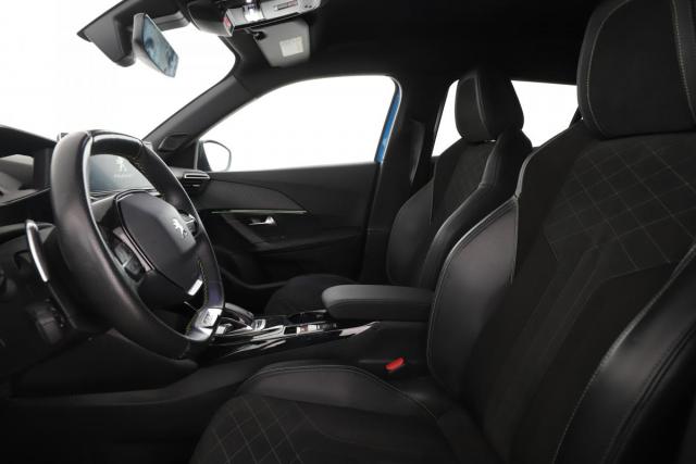 Peugeot 2008 image 9