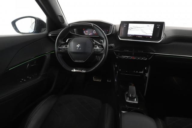 Peugeot 2008 image 7