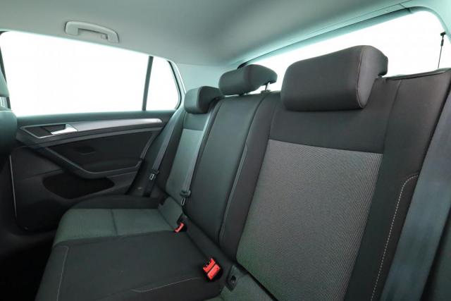 Volkswagen Golf image 1