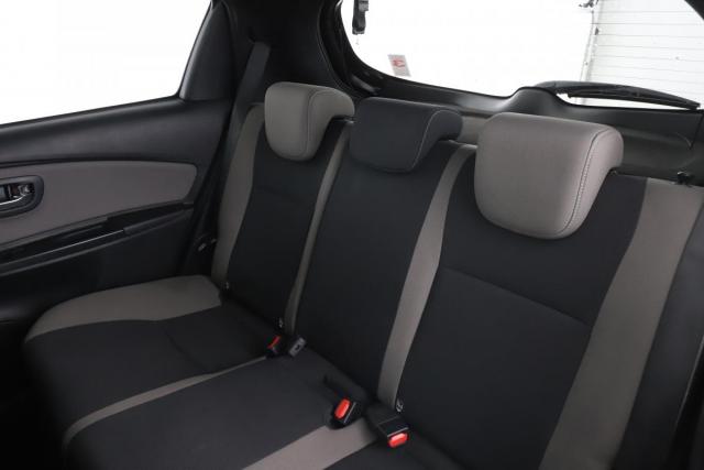 Toyota Yaris image 9