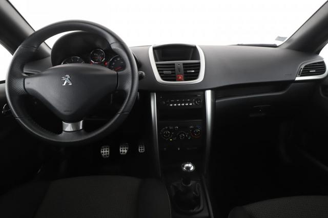 Peugeot 207 Cc image 8