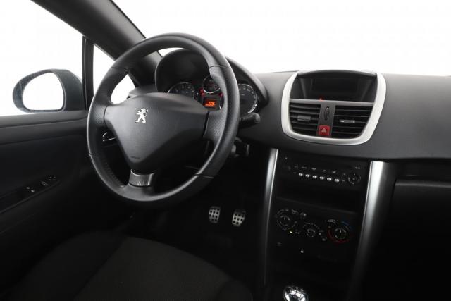 Peugeot 207 Cc image 1