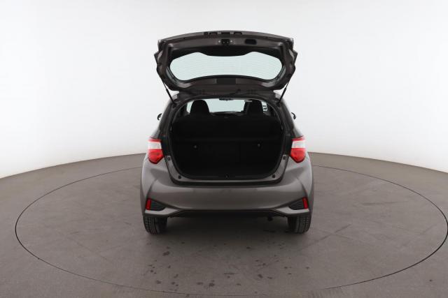 Toyota Yaris image 2