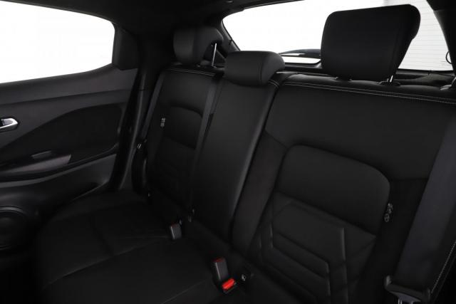 Nissan Juke image 8