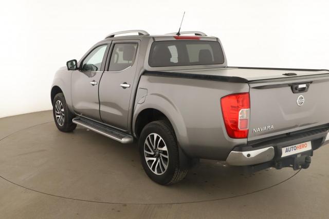 Nissan Navara image 8