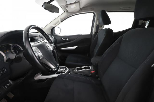 Nissan Navara image 2