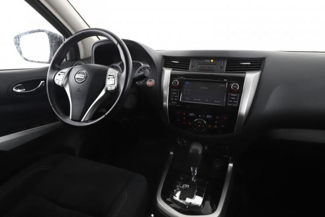 Nissan Navara image 1