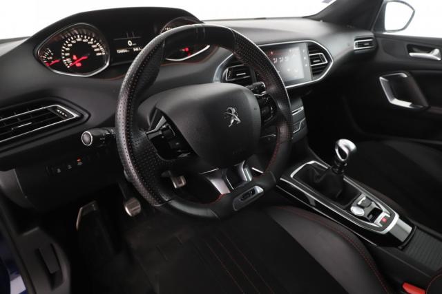 Peugeot 308 image 8