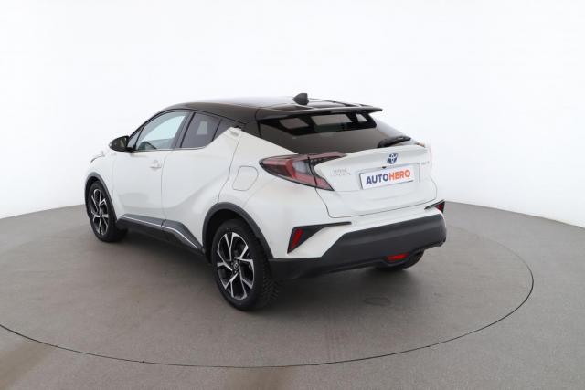 Toyota C-Hr image 2