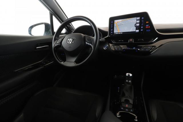 Toyota C-Hr image 9