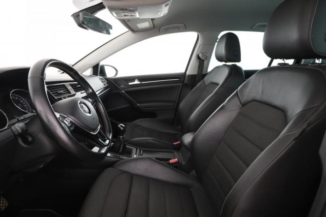 Volkswagen Golf image 3