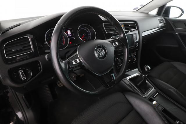Volkswagen Golf image 5