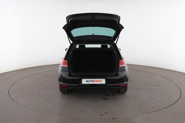 Volkswagen Golf image 2