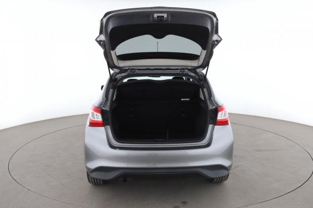 Nissan Pulsar image 6