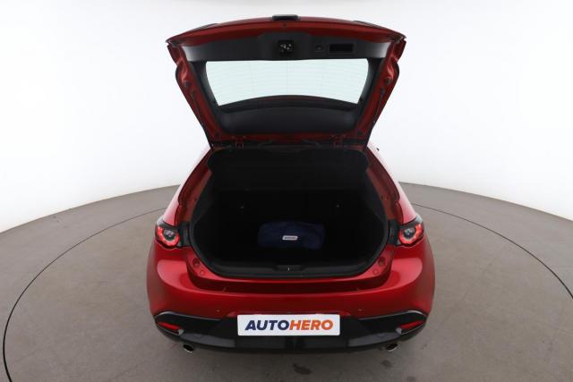 Mazda 3 image 8