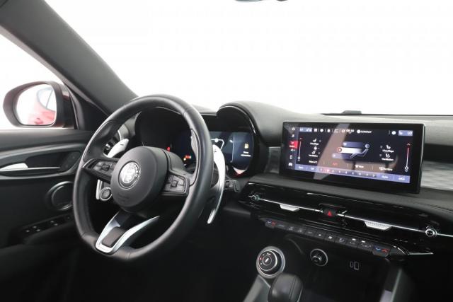 Alfa Romeo Tonale image 9