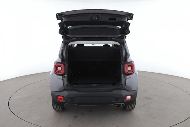 Jeep Renegade image 7