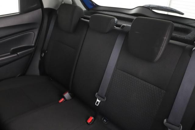 Suzuki Swift image 7
