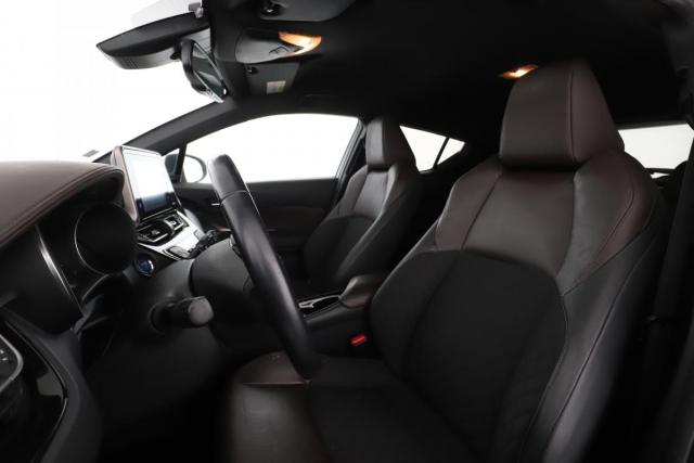 Toyota C-Hr image 3