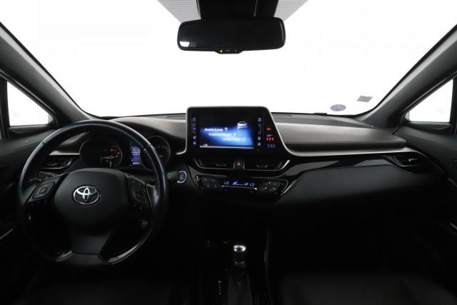 Toyota C-Hr image 4
