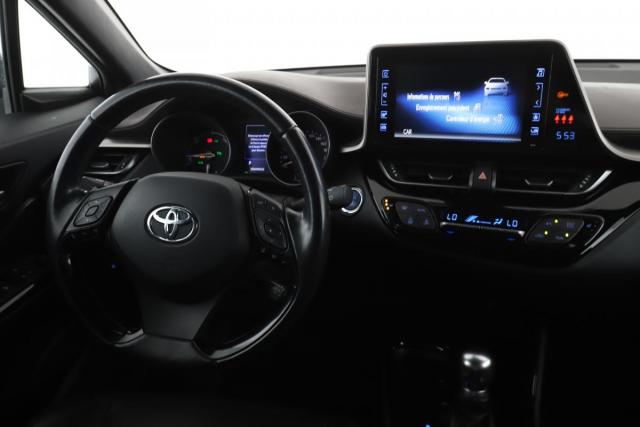 Toyota C-Hr image 9