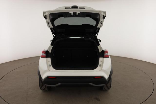 Nissan Juke image 9