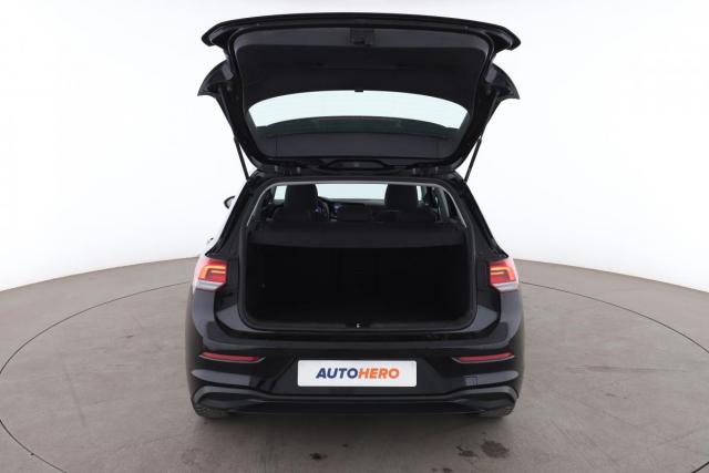 Volkswagen Golf image 6