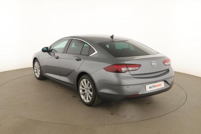 Opel Insignia image 2