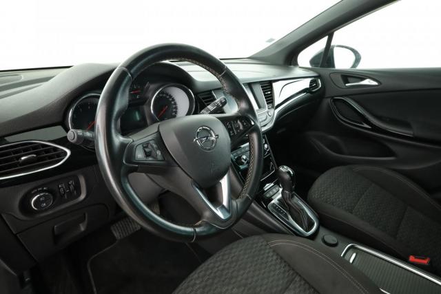 Opel Astra image 8