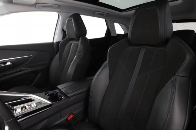 Peugeot 3008 image 2