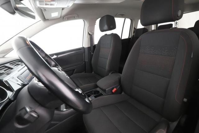 Volkswagen Touran image 6