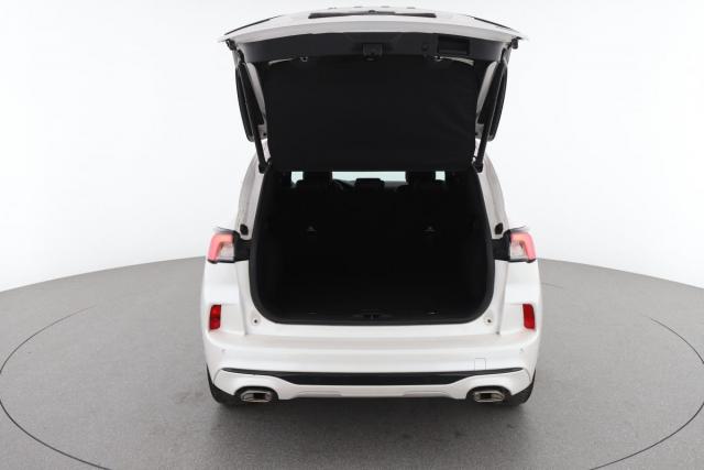 Ford Kuga image 1