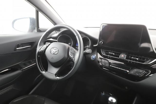 Toyota C-Hr image 8