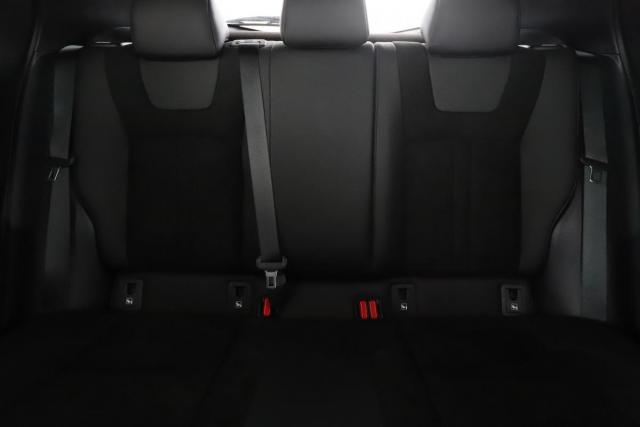 Toyota C-Hr image 5