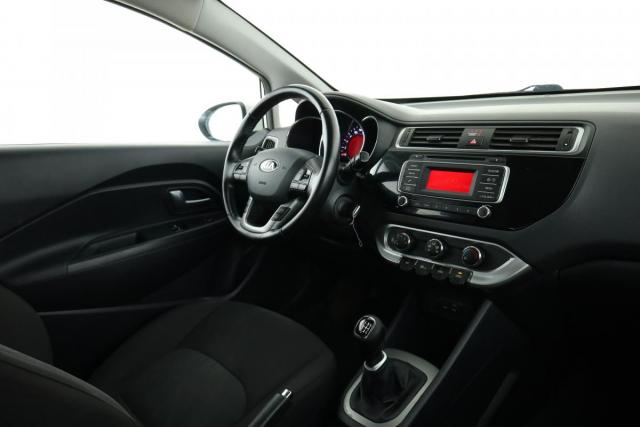 Kia Rio image 6
