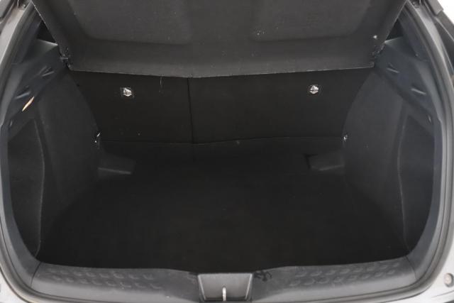 Toyota C-Hr image 7