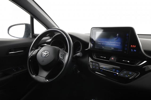 Toyota C-Hr image 3
