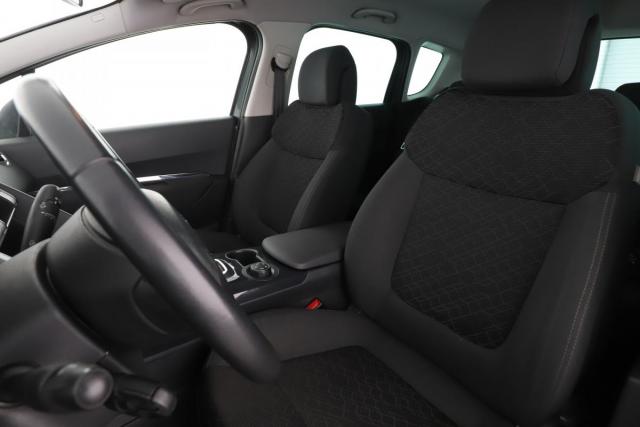 Peugeot 3008 image 2