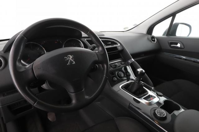Peugeot 3008 image 3