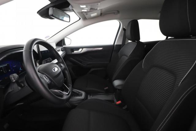 Ford Focus image 9