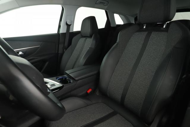 Peugeot 3008 image 3