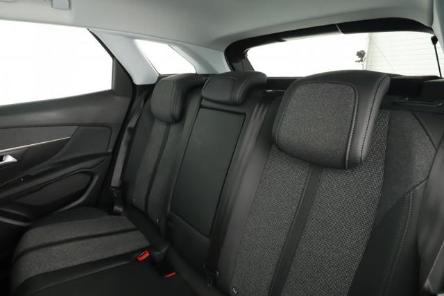 Peugeot 3008 image 9