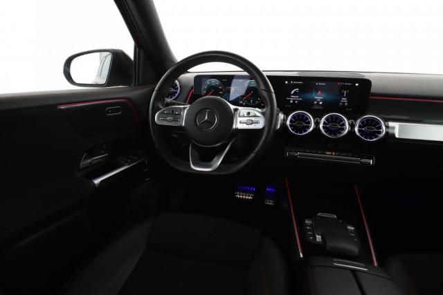 Mercedes Benz Glb image 8