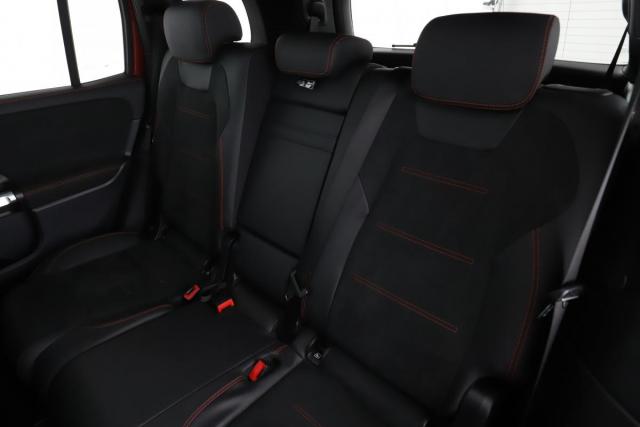 Mercedes Benz Glb image 6